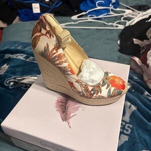 Jessica Simpson Multicolor Floral Wedges